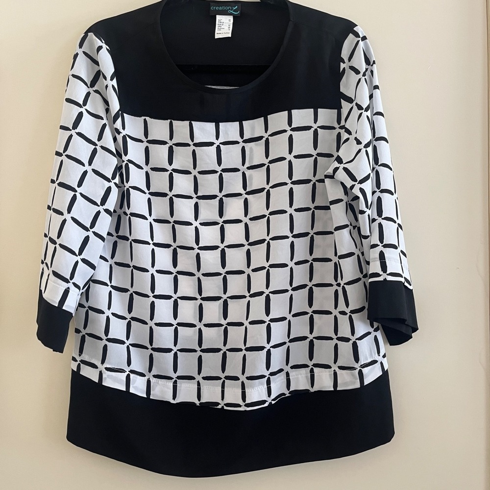 Geometric Tunic Top 8 Black White 3/4 Sleeve Abstract Mod Side Slits Minimalist